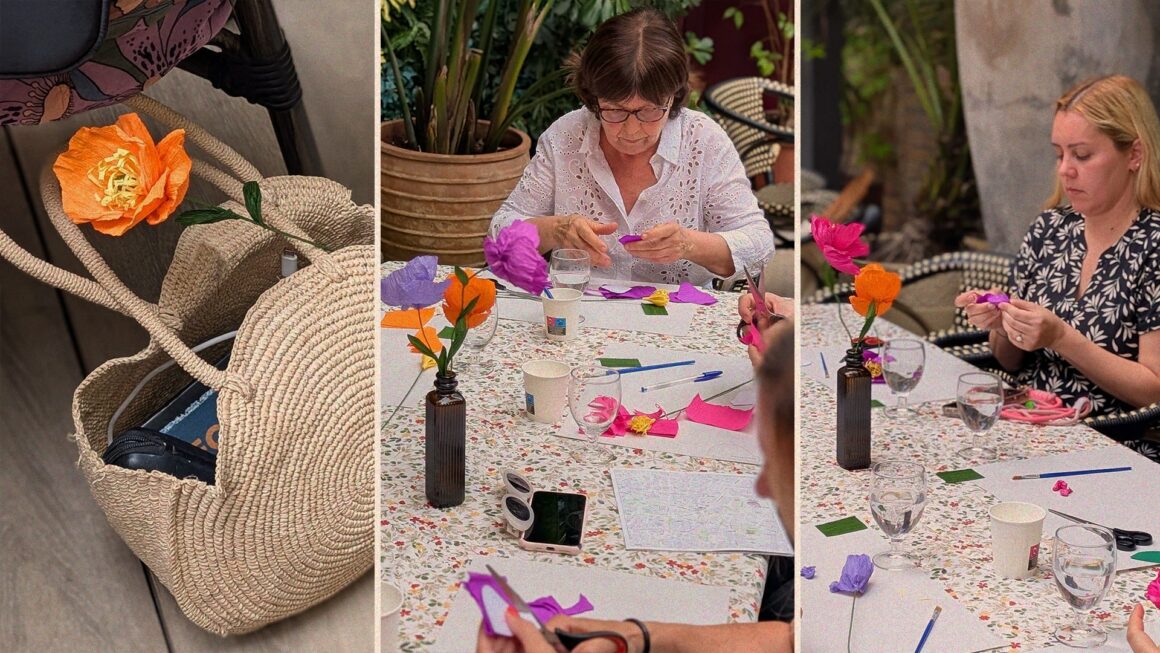 Semana de las terrazas de Barcelona creando flores de papel